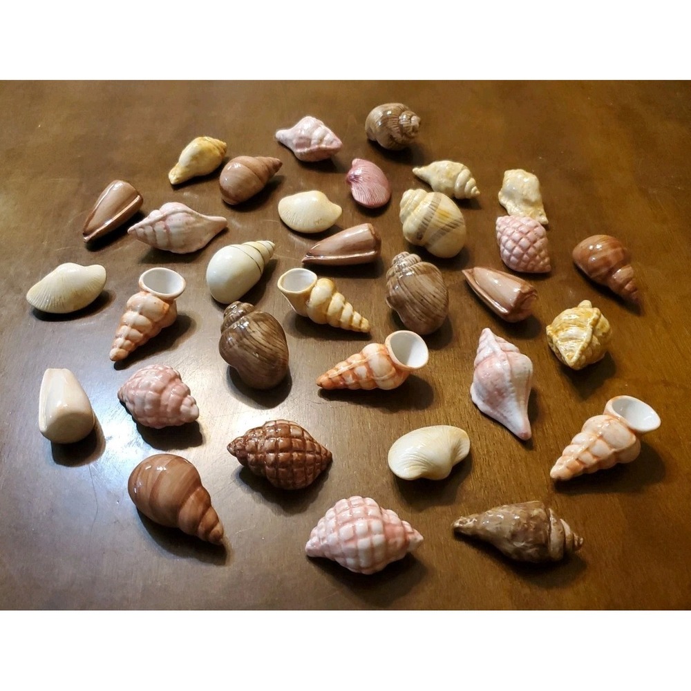 Big Lot Of 32 Hand Painted Ceramic Seashells, 2"-3" Decor And Crafts